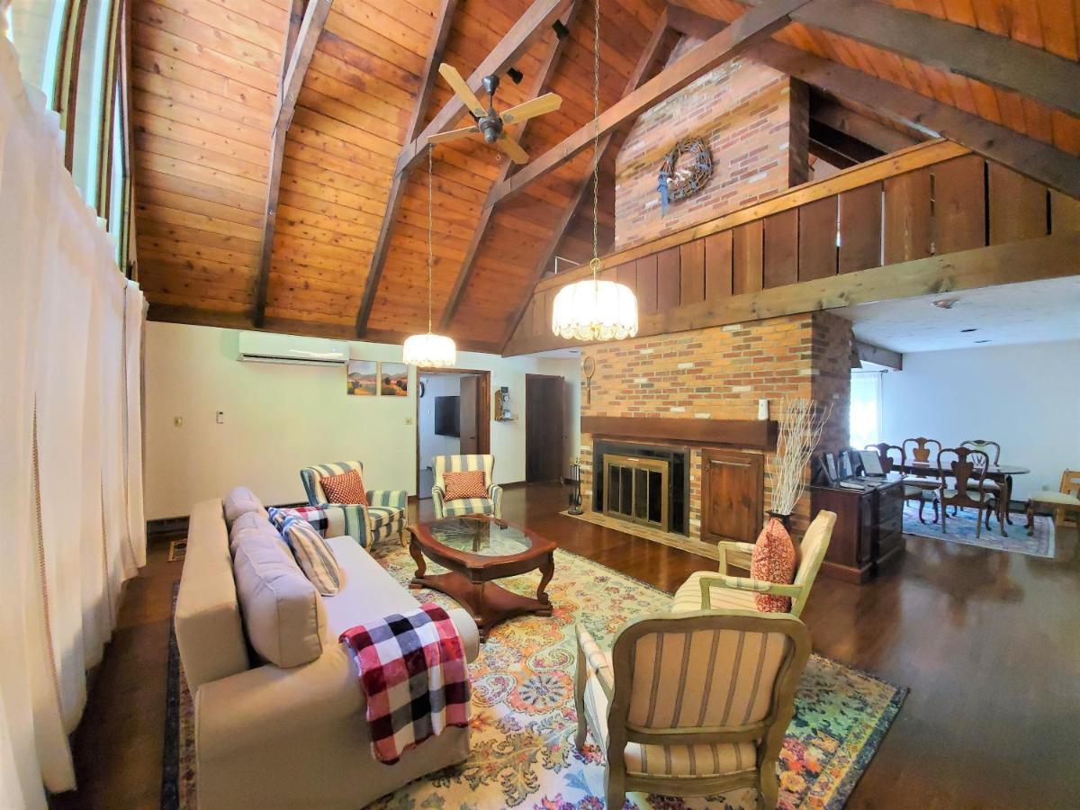Walk To Pool & Beach - Spacious Gateway, Hot Tub, Game Room Pocono Country Place المظهر الخارجي الصورة